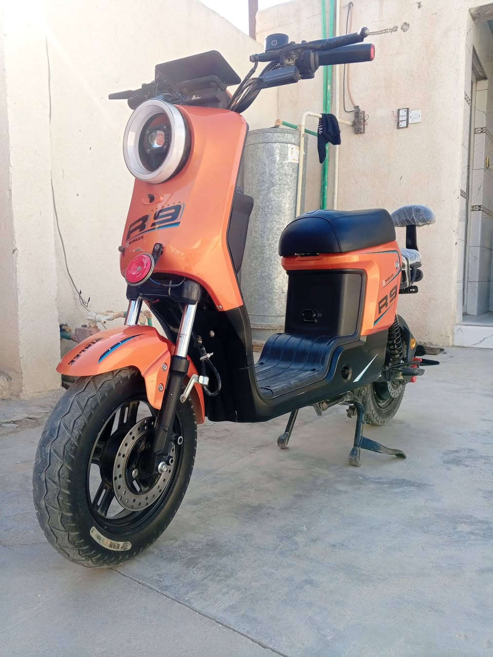 دراجه شحن R9 نضيفه بطاريات حجم 32  السعر 350 وبيهال مجال البصره الزبير
واتساب***********
اتصال ***********
