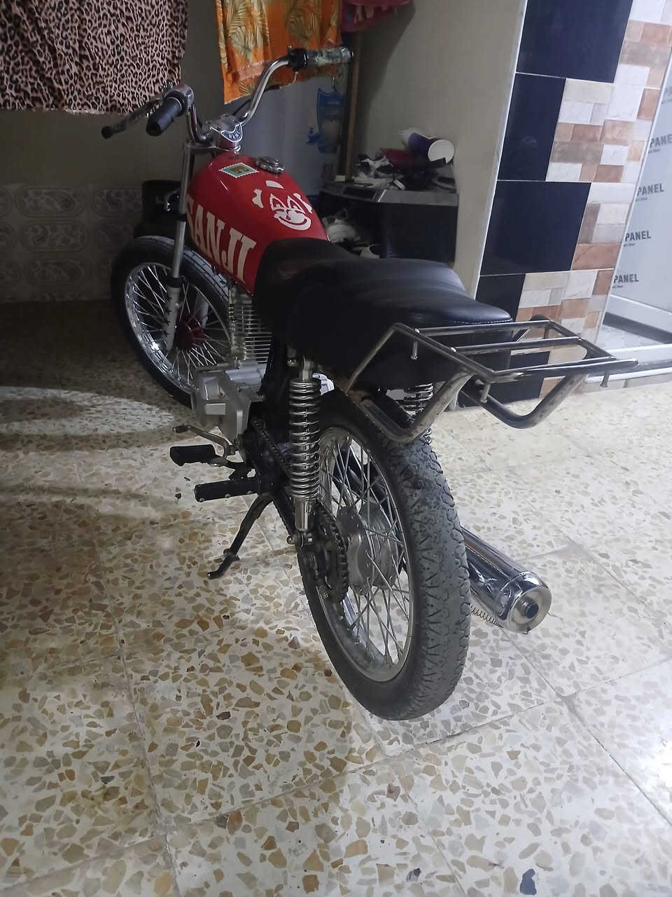 سلام وعليكم
دراجه للبيع كلك محرك انيرجي 
موديل 2014
شاصي  نضيف
ديالى بلدروز السعر 450بيه مجال
رقم .***********
