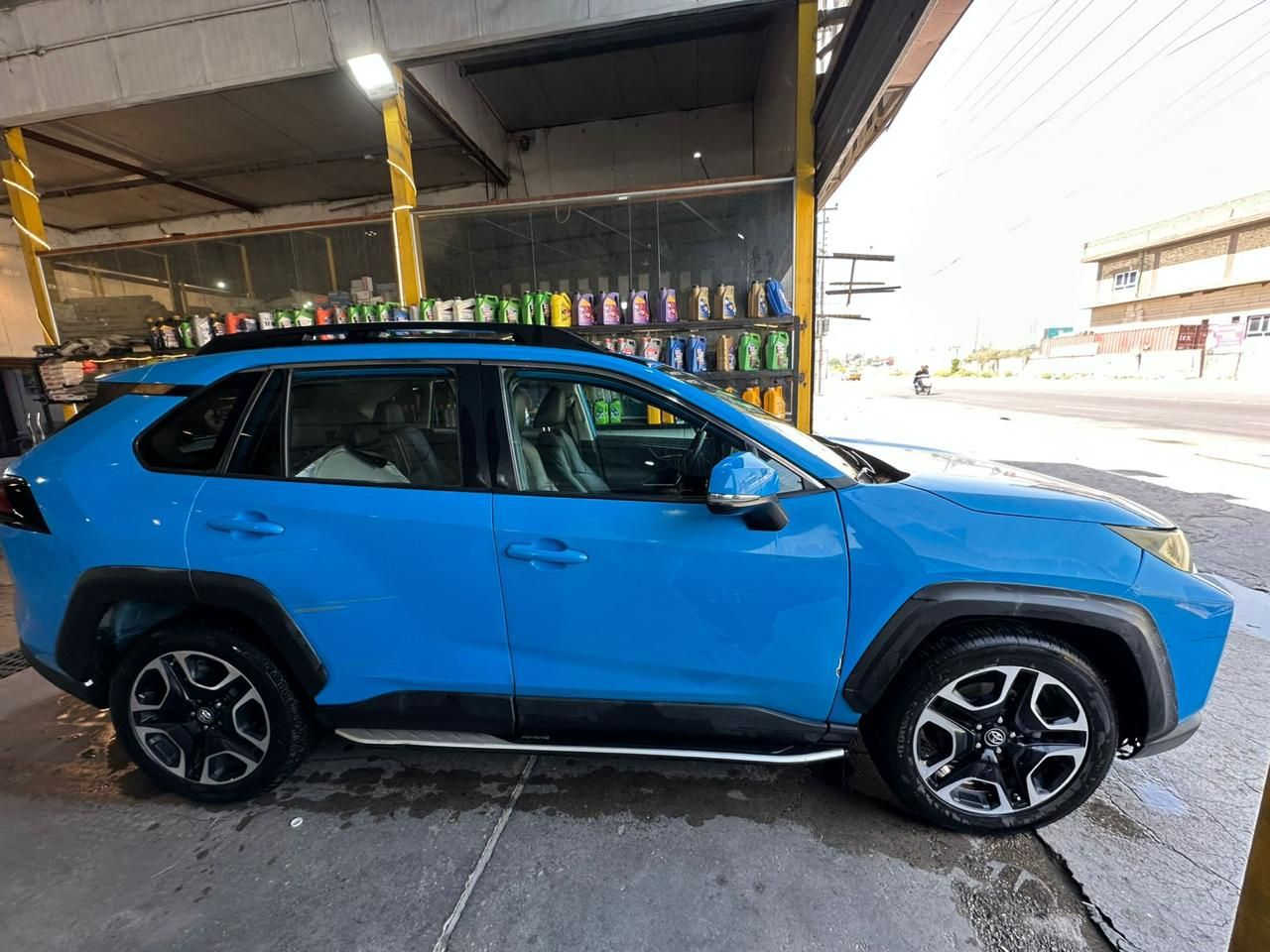 راف فور موديل ٢٠١٩ لون ازرق بحري وارد امريكي فئة ادفنشر فول مواصفات صور الحادث من امريكا مرفقة والسونار مرفق مكان السيارة الدورة كرارة السعر 170 وبيهة مجال رقم صاحب السيارة ‎*********** موجود واتساب
