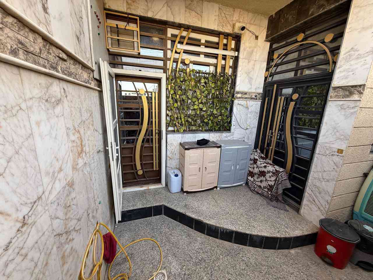 ✨🏠 إعلان رقم (825)

تُعلن الظلال العقارية عن توفر دار للبيع بمواصفات مميزة في 📍 كربلاء – حي التحدي

🔹 المساحة: 100 متر مربع
🔹 الموقع: ركن مطل على ساحة
🔹 الواجهة: 7.5 متر
🔹 عدد الطوابق: طابقين
🔹 سنة البناء: 2016
🔹 الدار نظيف جداً وجاهز للسكن

فرصة ممتازة لمن يبحث عن موقع هادئ ومميز مع إطلالة مفتوحة ✨

📞 للاستفسار والاتصال:
***********
***********
***********

📍 أو زيارة موقعنا: كربلاء – حي الحسين – شارع المصلحة

الظلال العقارية
ثقة • مصداقية • اختيار موفق 🤝
