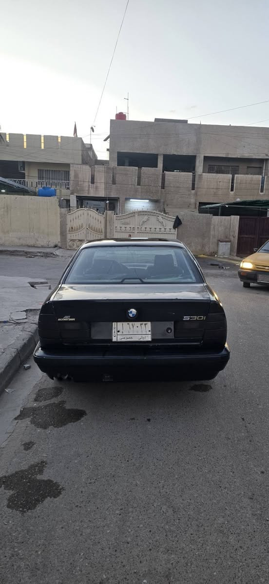 السلام عليكم 
بي ام ١٩٩٠ اسود 
رقم ديالى 
كير ومحرك VVTi 3000
السياره نقصها راديتر تبريد 
الكهربائيات شغاله 
السعر ٣٨ وبيها مجال 
مكان السياره بغداد 
السياره تحويل ثاني يوم مشروع وطني
للاستفسار مع صاحب السياره ***********
