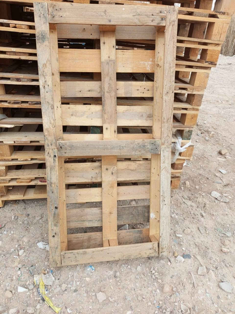 السلام عليكم
سكيب قياس ١٦٠سم×٨٠سم سمك اللوحة ١٨ ملم  العدد ١٥٠ قطعه المكان بسماية قرب مشروع الوحدة
*********** السعر خاص
