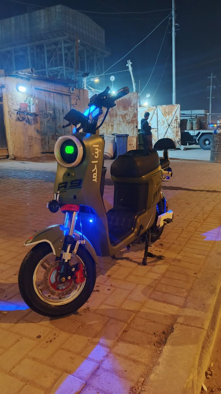 سلام عليكم ورحمة الله وبركاته 
دراجه شحن نوع (R9) مديل (2025) بطاريات (5) 32 أمبير فول موصفات بريكات اشاره دبل اشاره لايت عالي ناصي هورن ديجي كله شغاله بعد معروفه مواصفات شحن
السعر ((430))  وبيها مجال العنوان / البصره حيانيه مقابل شارع طاك ع القائد رقم (( ***********))
