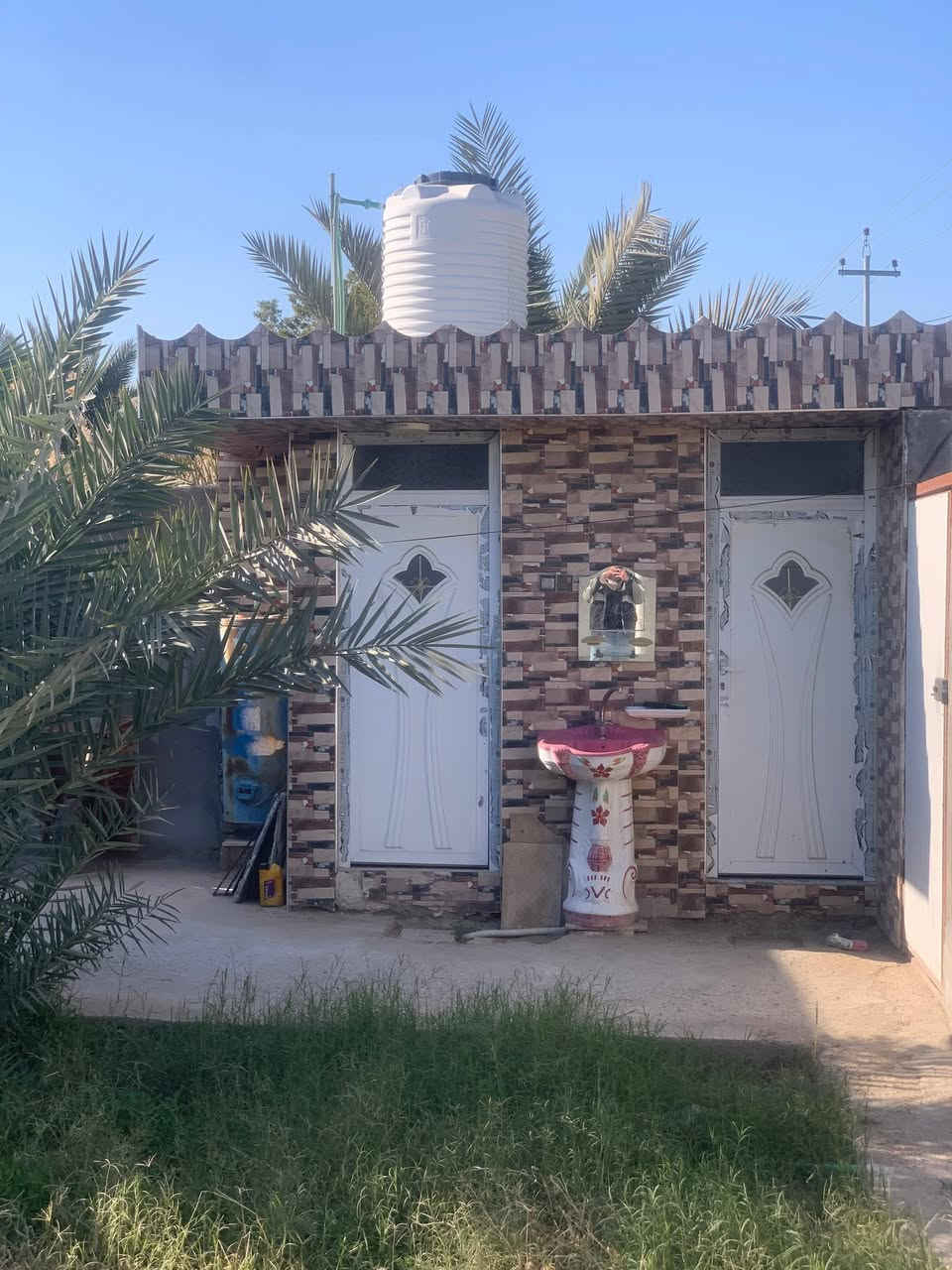 سلام عليكم ورحمة الله وبركاته 
بيت للبيع الشارع العام مقابل حسينية السادة السيد حسون 
مكلف بالنشر اتصال على الرقم
***********
