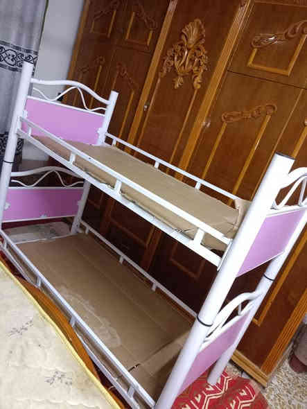 موجود قريوله مال اطفال طابقين للبيع جديده هذا رقم موبايلي ***********او ***********
