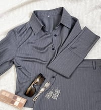 طقم قميص وتنوره • جديد • قياس S