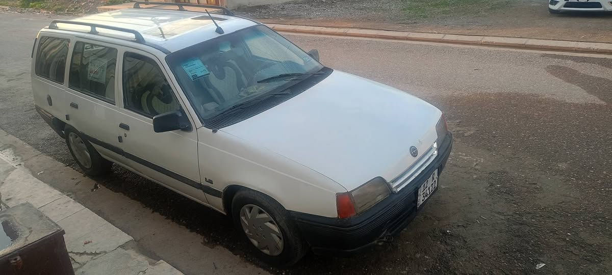 اوبل كاديت رقم دولي 12سنوية لل 2029 شرط تحويل كابون بانزين وين البناني وين اللباخين وين البكاكيل سيارة حك ستوتة سعر 21وبي مجال وترهم مقدمه  معه الضمان 
(***********)@(***********)سيارة جاهزة طخم تاير جديد باتري جديد طخم ورى وكدام جديد
