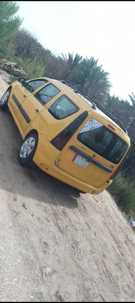 رينو للبيع موديل 12 سياره مكفوله ما عدا الجاملغ   مكينه وكير شرط السعر 62 وبيها مجال ***********
