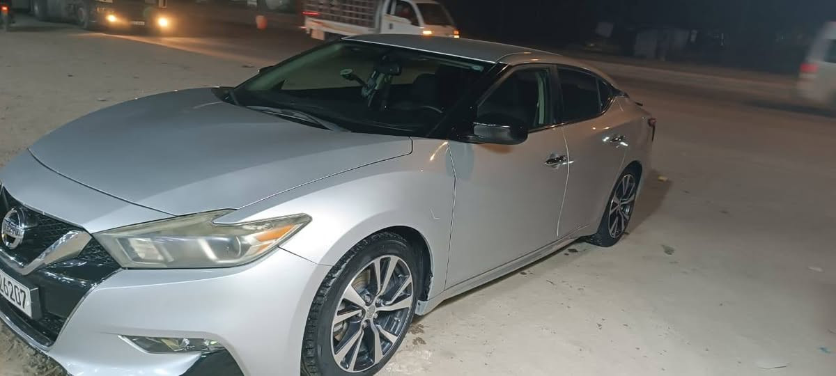 مكزما 2017
وارد للبيع حادثها جاملغ امامي طخه خفيفة مرجعيه على بادر وجاملغ خلفي ايضا طخه خفيفة للاستفسار على رقم ***********
