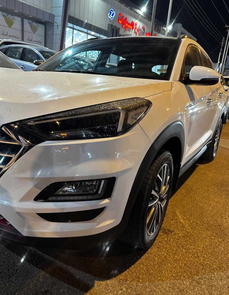 .
توسان خليجي فول 1/1 
الكاصد 
رقم بغداد 
موديل 19 
محرك 2.0
ماشيه 100 الف 
كفاله 
السونار مرفق بالصور 
•••
السعر 203$ بيه مجال 
***********
