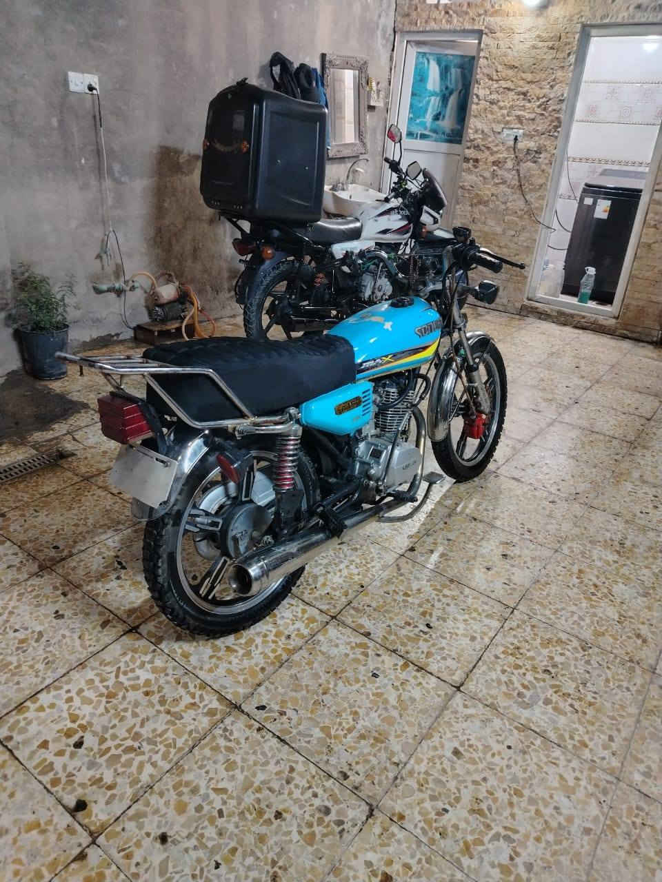 سلام عليكم دراجه ايراني 5 كير موديل 2023 اوراق كفاله عامه للبيع السعر 525 او مراوس مكاني بغداد مدينه الصدر ***********
