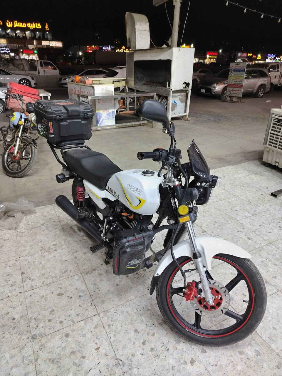 السلام عليكم دراجة سونك MAX.1 موديل 2025دراجة خير من الله دراجة نضيفة ما مشتغل بيها توصيل ولا متعبها على گد ارح بيها للشغل ورجع نگرة بكل وقت ماشية 12ألف السعر 950وبيها مجال رقمي ***********
