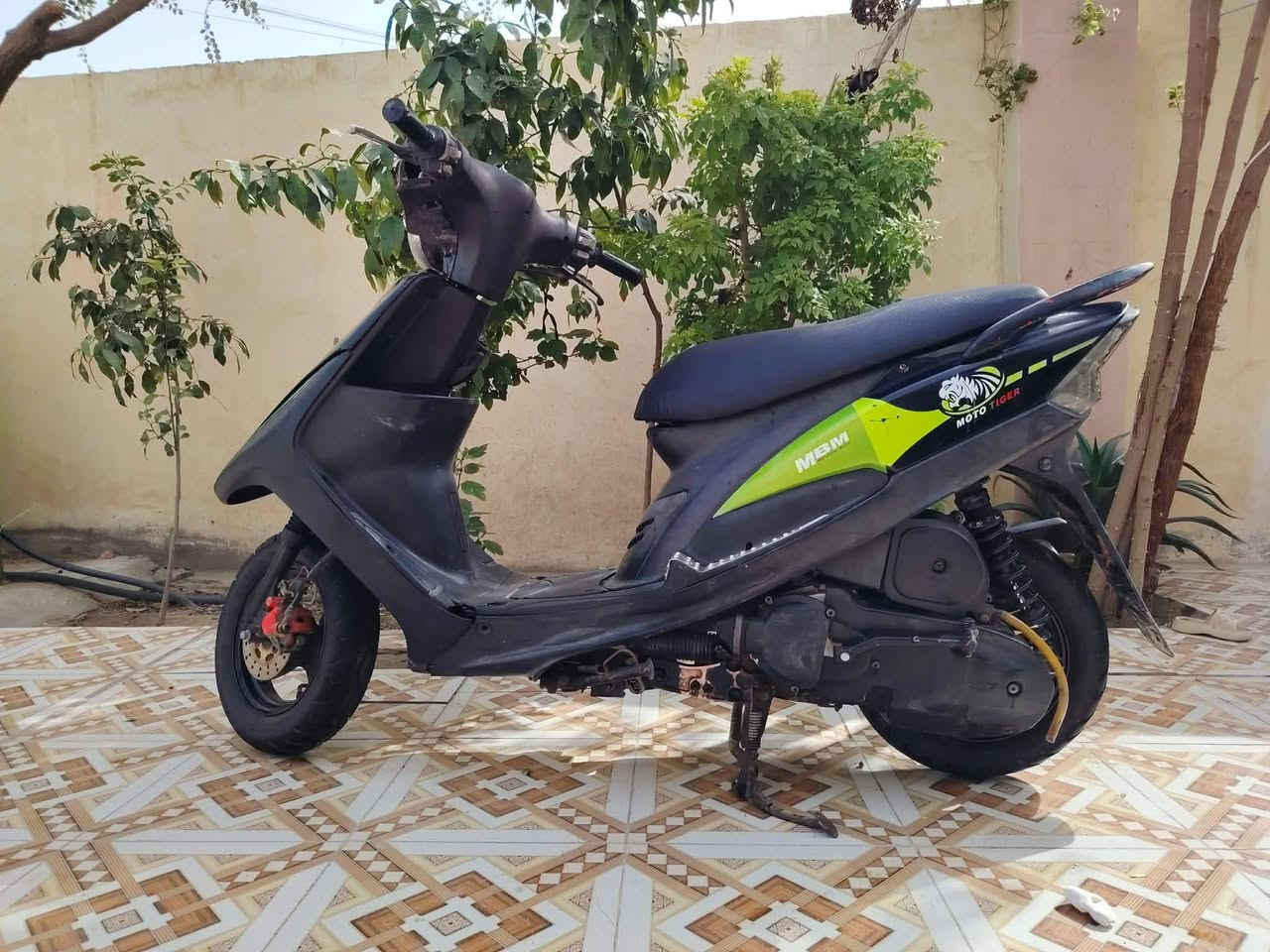 ماكس عدله للبيع برغي مامفتوح بيه سلف هندر كلشي شغال السعرب550 مكاني ابوغرق لاوسط يم العلويه شريفه وهاذه رقمي ***********
