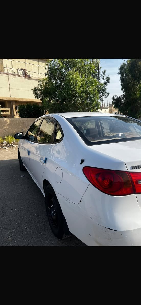 السلام عليكم النترا ٢٠١١
١٦٠٠
بيها قطعتين صبغ جاملغ وباب 
باسمي رقم شمالي باسمي 
مكاني بغداد العامريه 
بيها حالوب 
عليها ادامه كامله 
السعر ١٠٠
وبيها مجال 
للاستفسار ***********
