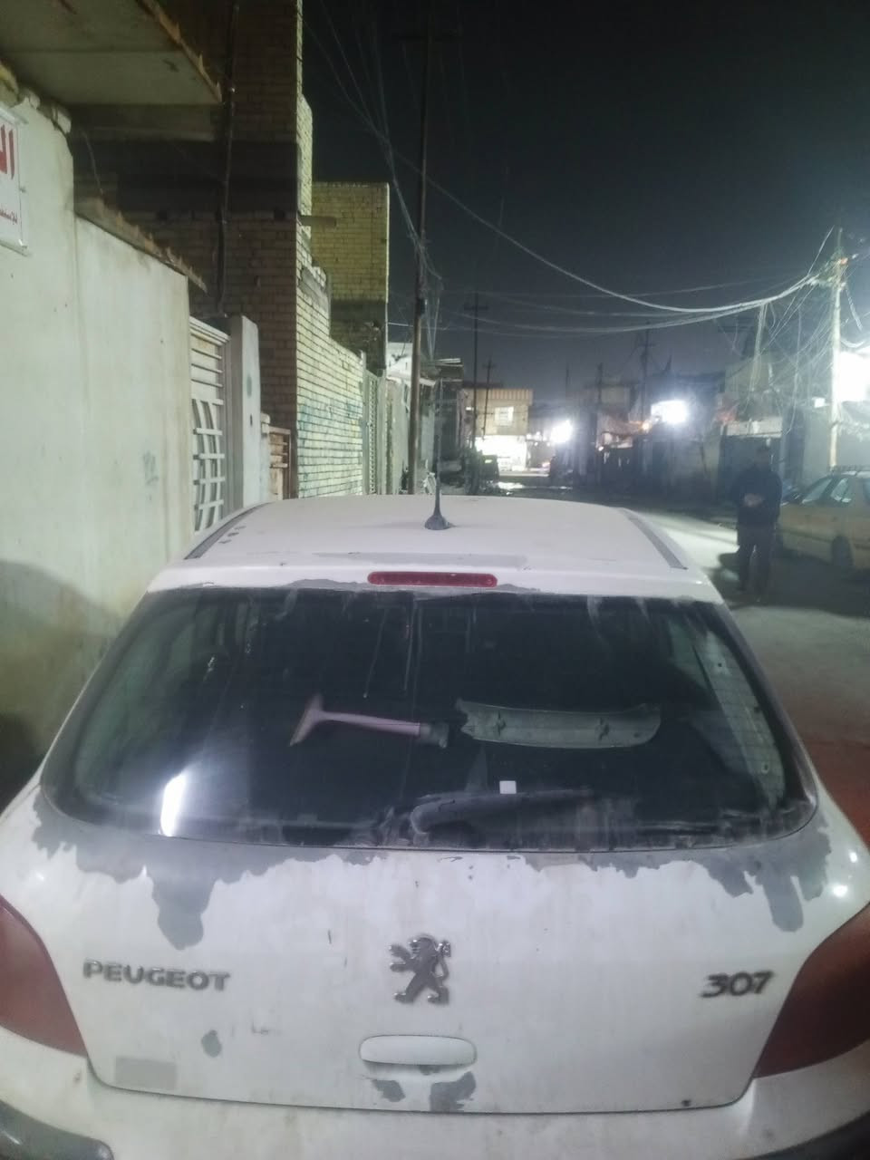 السلام عليكم للبيع سياره محوره كورلا السعر38 بغداد المدينه تبخير قليل بالماكينه جير اوتوماتيك،‏‪***********‬‏
