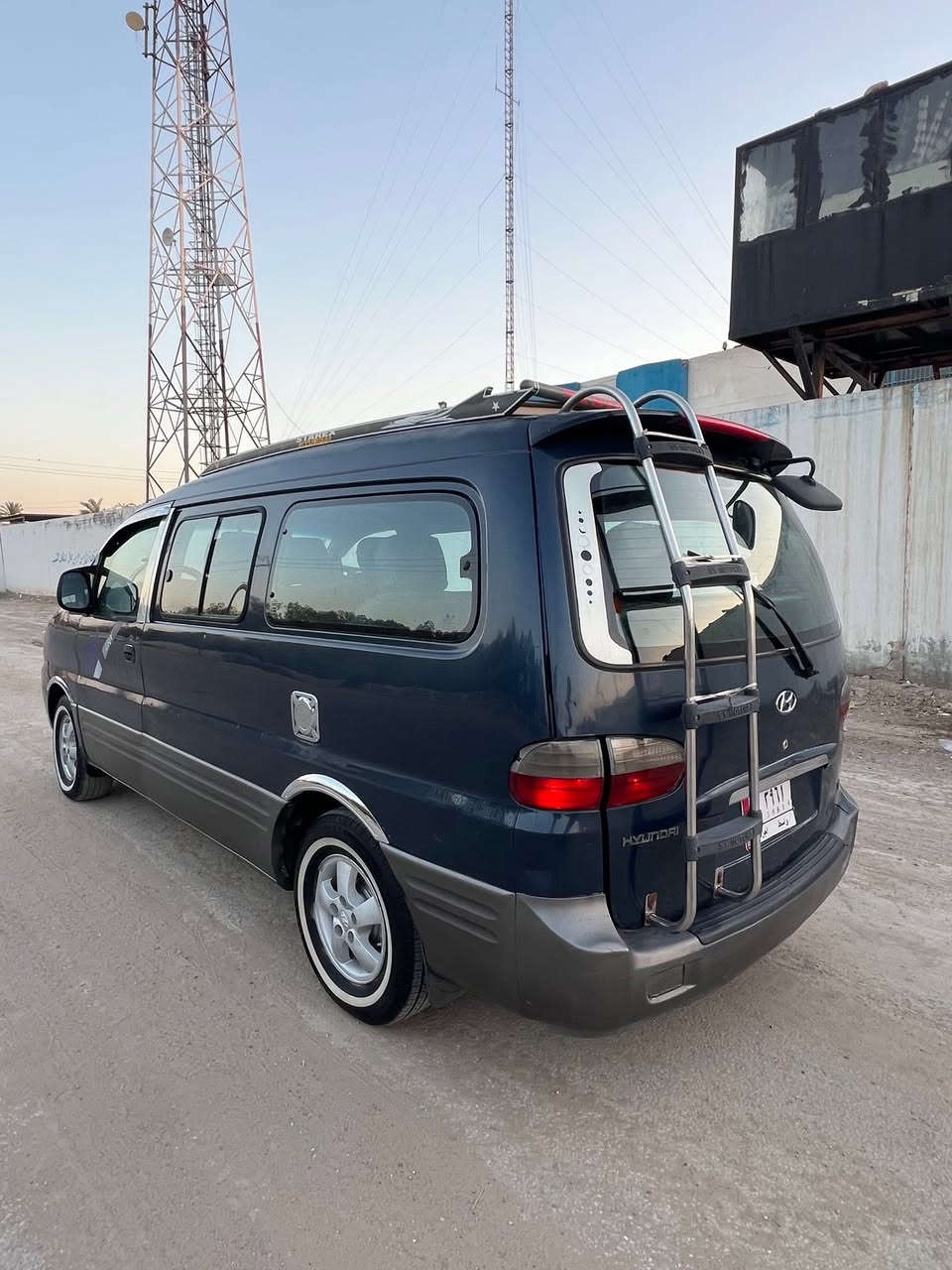 الي يدور نضيف وبدون صبغ وبدون خياس وسعر مناسب يجي هنا
2007 البدي كفاله عامه من الضربه والصبغ والمعجون والتبديل والبارد
مكينه مفتوح كير عادي
مكينه وكير واكسل مكفول 
رقم واسط شرط التحويل ومصفره 
خط وبحث جديد حداديتها جيده تايرات نضاف دواخل كلش نضيفه 
جاهزه من كلشيي
السعر: 75 وبيها مجال
مكاني حله 
***********
