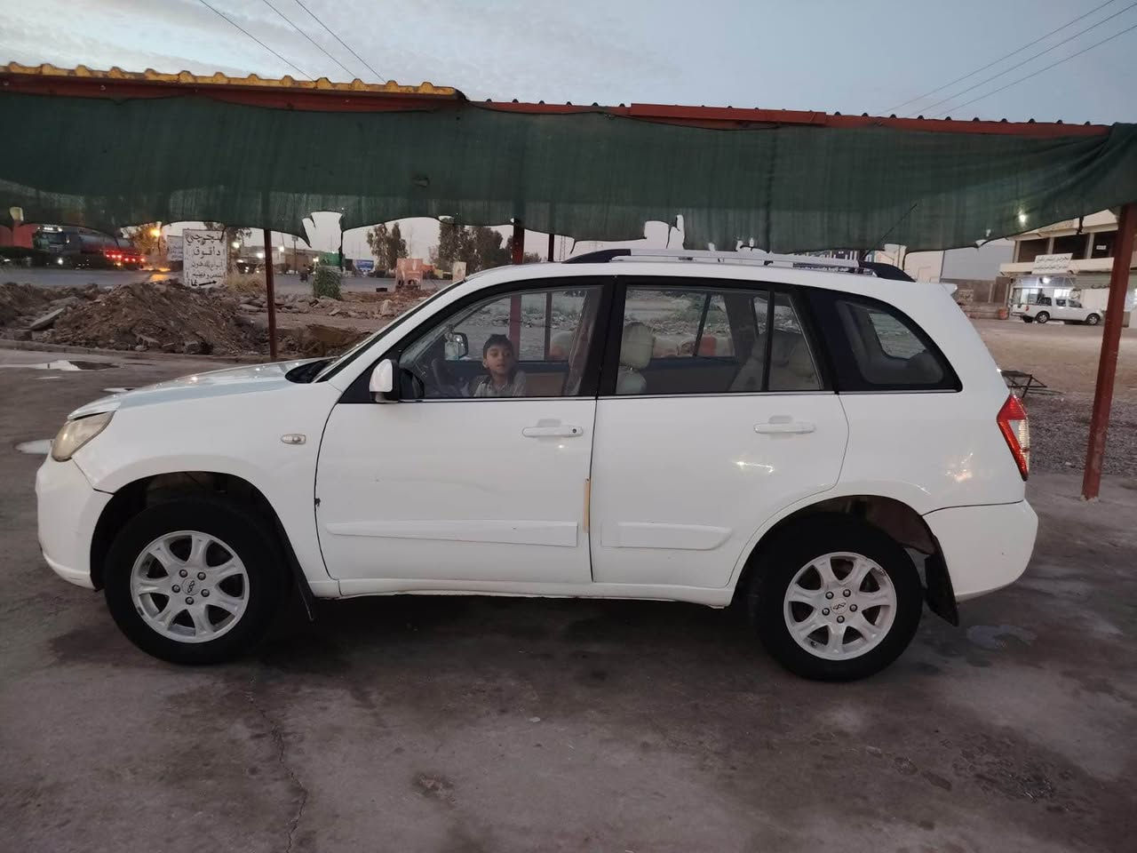 السلام عليكم 

مكلف بالنشر 

تيكو 2013  فول موصفات بانوراما كشنات تدفئ  كهربائيات  شغاله سياره نضيفه رقم بغداد تحويل مباشر مكاني قضاء داقوق  سياره حادثها  فقط باب السايق تعديل بارد وجامرلغ وبدون صبغ السياره رجاً الي مو شراي لا يكسر بحلال العالم لمعرفه  وباقي التفاصيل  تواصل خاص او اتصال على  رقم الهاتف

‭٠٧٧٢ ٧٩٦ ٦٣٧٠‬ دكوك, كركوك
