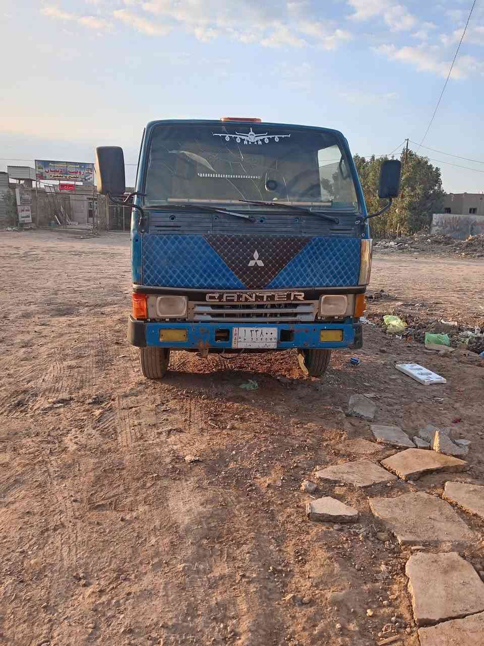 سلام عليكم من رخصة المدير
سيارة كنتر عضم موديل ٩٦ سنوية ما نافذة مكينة بيهة بخار سيارة حلوة *********** اتصل بيك خير  ودلل
