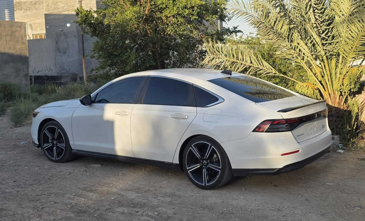 هوندا اكورد 2024 هايبرد سبورت
سياره كلش نظيفه بدون نقص ماشيه 18 الف 

دخول جديد تترقم بغداد رقمه مجاني

بيه صبغ فقط البنيد  وبيه بارد ب جاملغ 

صور الحادث مرفقه مع المنشور 

السعر 187 ورقه فقط 

مكان السياره الفلوجه 

للستفسار اكثر الاتصال على الرقم ***********
