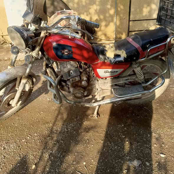 جني موديل 2018 سلف هندر كهربائيات كله شغال السعر 200مكاني الغالبية اوراق ضااايعه ***********
