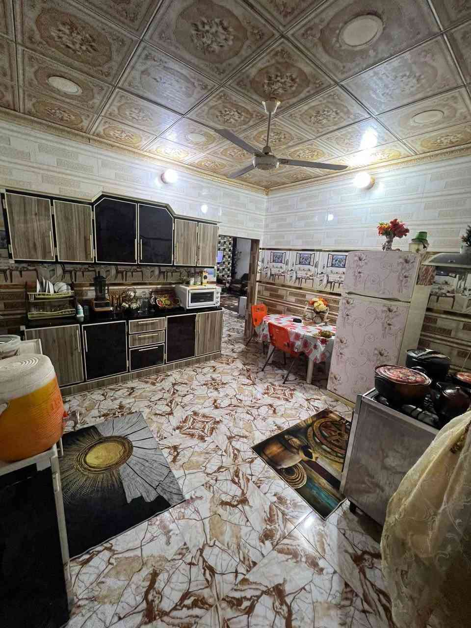 دار للبيع في ديالى  منطقة  الحديد  دربونه العبيد مساحه  575 متر  سند 25 طابو زراعي  واجهيه لبيت 12 ونص ونزال 47  السعر  135 بي مجال الطيبين رقم الهاتف  *********** تحياتي للجميع❤
