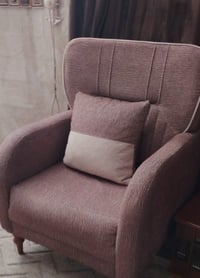 كنب • ٦ مقاعد • قابل تفاوض