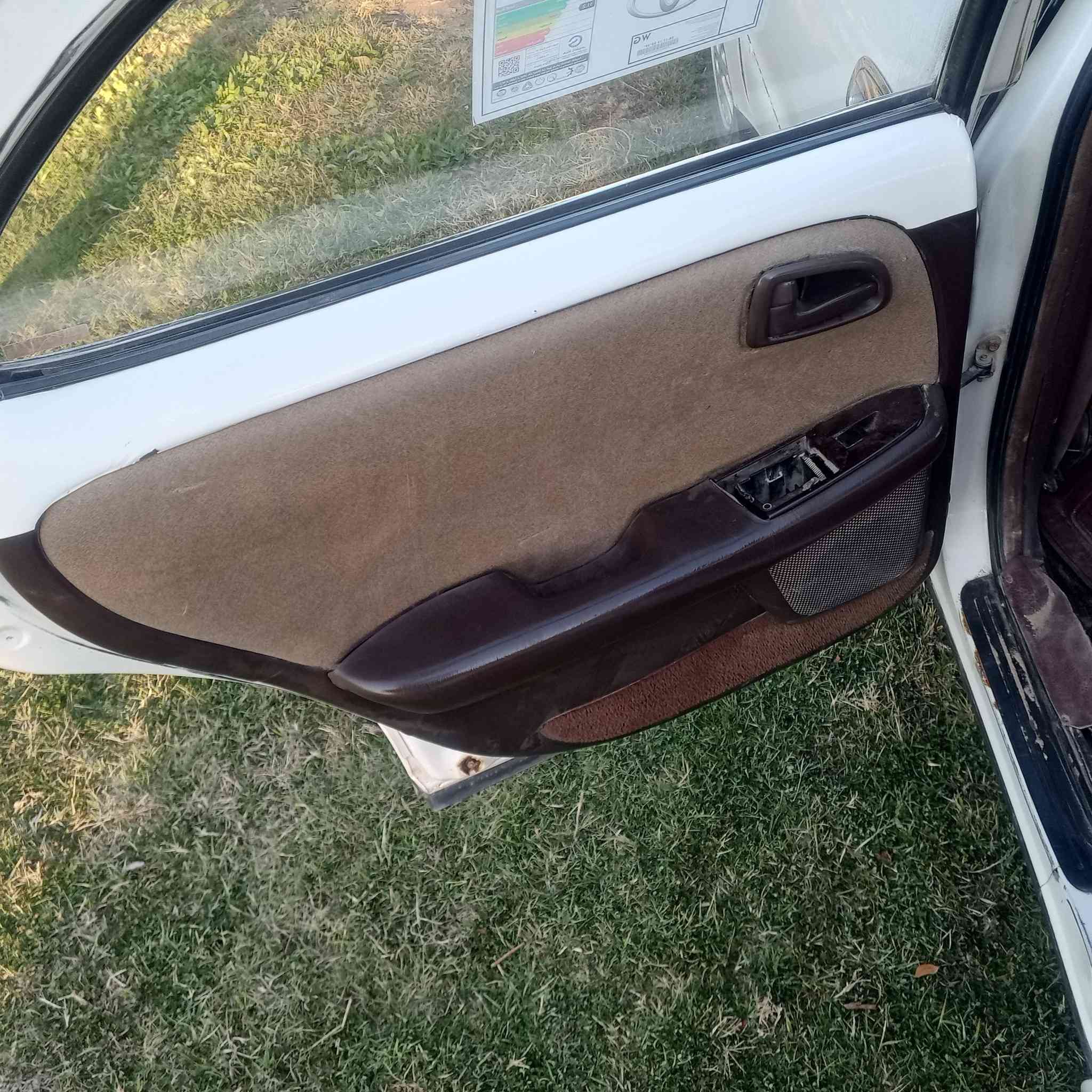 سلام كرستا للبيع 1995 مكفوله من كلشي وجاهزه من كلشي محرك كير حداديه تخم تاير محرك ونجي تبريد شغال كفاله عامه سياره لاصبغ ولا ضربه سعرها70وبيه مجال قليل***********خاص ماجاوب مكلف بل نشر
