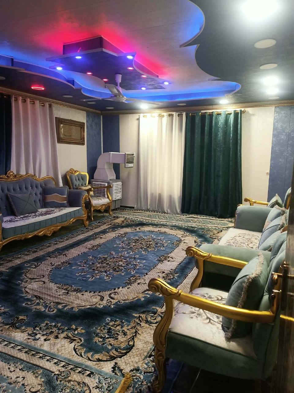 للبيع 《فرصه سكنيه استثماريه 》
السلام عليكم  
تم توفير بيت  إصلاح زراعي 
المساحه.     :  460 متر. 
#الواجهيه: 10 متر
صنف العقار : إصلاح زراعي(مكاتبه فقط )
الخدمات.    : خدمات كامله《 مي كهرباء تبليط  》
السند.         : إصلاح زراعي 
#الموقع. .  : بابل / معيميره قرب اسواق حيدر الجنابي ومدرسه ثانويه التراث .
#ملاحظه.  : الأرض تابعه لليهود اغلب مساحات المنطقة 
#ملاحظه : يبعد عن الشارع العام 100 متر .
#ملاحظه:  كامل خدمات مي وكهرباء وتبليط بالباب .
#السعر :        70  مليون  قابل للتفاوض. 
#ملاحظه.  : خدمات متوفره ماء كهرباء تبليط  (الشراي الحقيقي اتصل وبخدمتك)
للاستفسار الاتصال على الارقام التاليه:
*********** اتصال + واتساب 
*********** اتصال + واتساب 
#بابل_الحله
