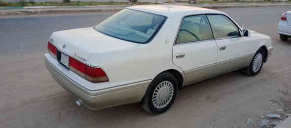 سلام عليكم سياره كراون جاهزه مكفول من لعيب لشرعي منضومت زنون حداديه عربانه جديده تبريد شغال جهازه سعر95 بيه مجال لشراي سياره مال بيت ما متعوبه تصال علئ رقم ***********
