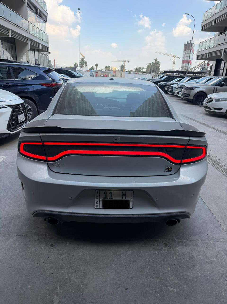 بيع مستعجل السياره خليجي 
جارجر 2019 سكات باك وكاله هارلم 
فول مواصفات رادار داخل احمر فتحه 
محرك 6400 السياره مكفوله كلها 
على وضع شركه ستوك ماشيه 66 الف كيلو 
رقم بغداد باسمي مكاني المنصور 
*********** شراي فقط يتصل
