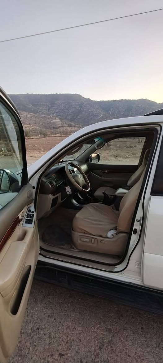 سيارة للبيع تويوتا برادو. مةكينة v6.قوديك كارةبايي.كوشن كارةبايي و هيتةرن. سي مقعدة.سلفي وي ئوتوماديكة .شاشة ئايبادة.فول مواسفاد بةز سلايد نينة.كيرو مةكينة بشةرتن. دةرگةهي سندوقي دوبوسد سبخة و نيف بةغة.بولند هةمي بةغة. سةقفيوي دو عةردا دوبوست ياكةحلي ية.تةعديل بارد تيدا هةية سةنةوي جديد.تايرة هةرجار جديد. تحويل بشةرتة
رةقةم الهاتف *********** دهوك, العراق
