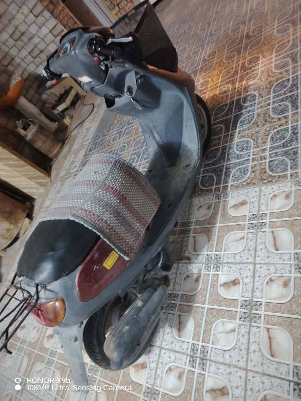 مكلف بلنشر 
السلام عليكم دراجة ام البرده نظيفة اخت الجديده بس يرادلهه اعتناء مكفوله  للبيع السعر 275  وبيها مجال 
رقم صاحب الدراجة ***********
