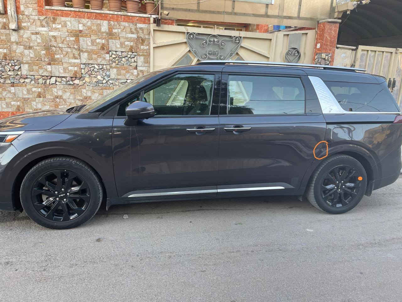 السلام عليكم
سيارة كيا كرنفال موديل 2022 بأسمي
الفئة SXL شاشة كاملة ديجتال سيارة مكفولة 
مواصفاتها معروفة ماعدا بانوراما 
السعر شدتين و40  ورقة بيها مجال للشراي الاتصال ***********_***********
