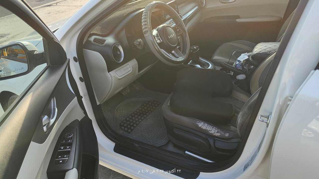 السلام عليكم
سيراتو 2022 خليجي مكينه 2000 دوش نص مواصفات داخل لونين تبريد قطعتين بلاجكتور كفالة عامة من الصبغ بيهة بارد بالجاملغ الامامي عكس السايق فقط 
السعر 165 وبيهة مجال بسيط
المكان واسط العزيزية 
***********
***********
