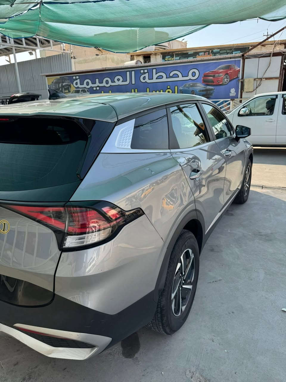 -

للتواصل عالرقم فقط  + واتساب

كيا سبورتج موديل 2023 حجم لارج الشاصي الطويل  - مرقمة بغداد هزه وفحص  جديد / تحويل مباشر 

بجم كبس بدون صبغ بدون بارد بدون ايرباك تبديل قبق صندوك نفس اللون كفالة عامة من زلغ

 مواصفات   X 4 

تجي نص مواصفات 

محرك 1600 تيربو الاقتصادي المرغوب

دشبول الكتروني مع شاشة متصله  تدعم كار بلي / كامرا خلفيه دواره / حساس خلفي 

رادار امامي خلفي - مانع تصادم امامي خلفي

تحديد مسار نظام القيادة آلالية

مانع انحدار وتزحلق

اوتو هولد + اطفاء ذاتي

أنظمة قيادة متعدده 

لايت زينون عالي ناصي

L D نهاري 

بك لايت لد 

تبريد قطعتين

كروز سرعة + تحكمات استيرن جهتين

فور ويل دفع رباعي 4x4 

تدفئة كشنات 

-------- السعر   188 وبيها مجال بسيط 

بغداد الدورة 
***********
++++ واتساب 📞

