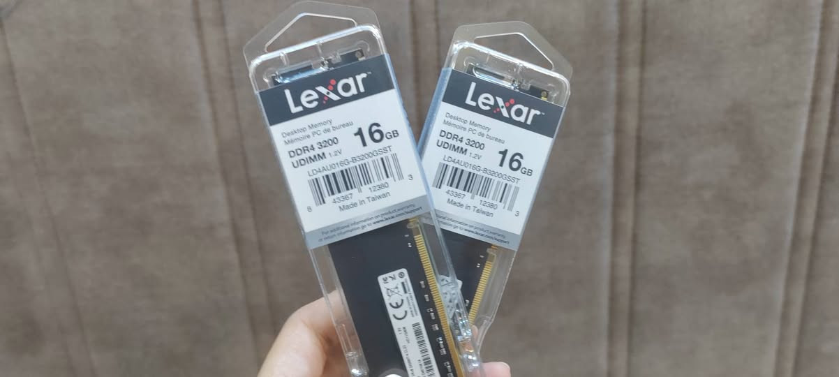 سلام عليكم ورحمه الله
رامات DDR4 سرعه 3200 حجم 16X2 مجموع (32)
من شركه LEXAR الغنيه عن التعريف
جديد ما مفتوح اصلاً
ممكن ابيع كل قطعه وحده او سويه


**إذا كنت صاحب هذا الإعلان وتريد حذفه لأي سبب، رجاءا أرسل رسالة إلى الدعم الفني**