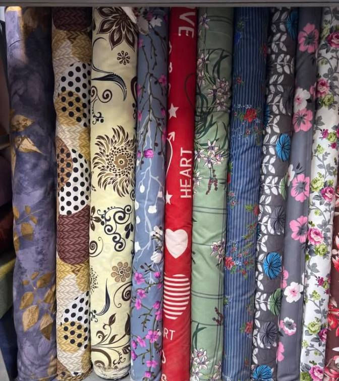 توفر قماش فرشات وجلسات كلش حلو وخامه قطنيه اصليه انتم تختارون ونحن ننفذ حسب طلبكم توجد عروض بمناسبة حلول رمضان الخير لطلب والاستفسار مراسلة الصفحه او واتساب *********** يوجد توصيل لكل محافظات العراق
