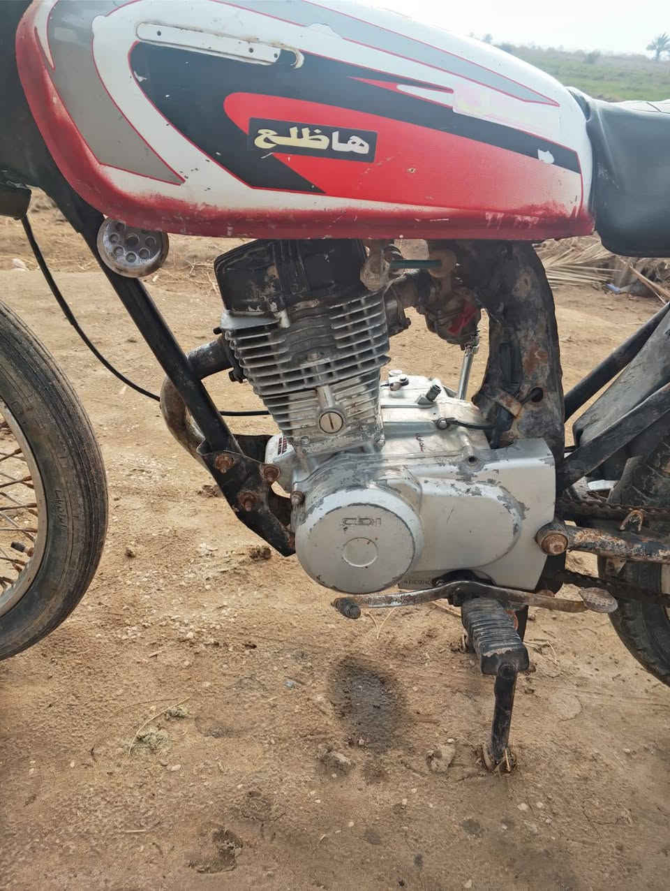 السلام عليكم دراجه للبيع موديل 2018 مستعجل عل بيع السعر 125وبيه مجال رقم ***********
