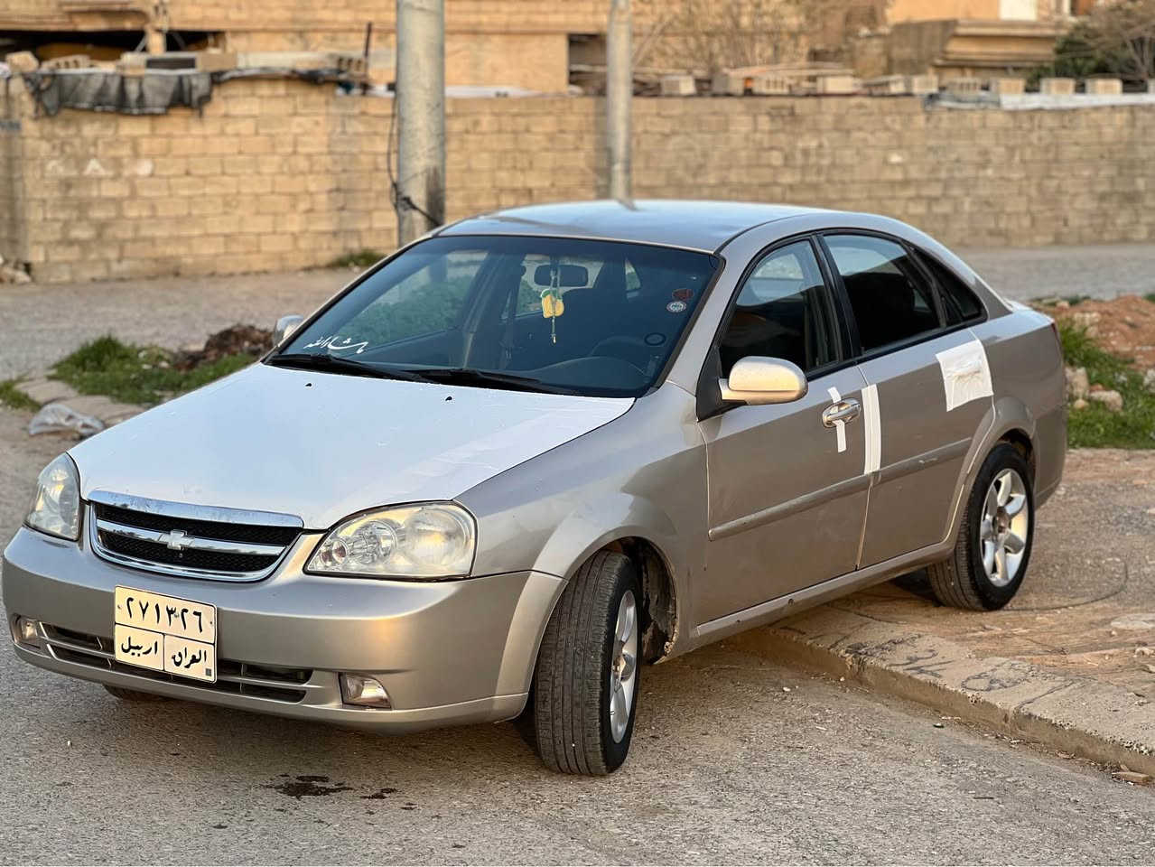 شۆفرلێت ئۆپترا مۆدێڵ ٢٠١١
گێرتۆماتیک جامکارەبا 
سەنەوی بەسەر چوە لە٢٠٢٢
سەياره يه كي جوانه حيزام بوياغ كراوه بو جواني 
ده عم و ليدراوي نييه گيرو مه كينه تبريد به شه رت
سه ياره كه مالي دوسته تاقم پيش و دواي تازه يه
چوار تايه و ويلي ئينفنيتي لوك بو زانياري زياتر تيل بكه 
شوين كويه *********** كويسينجاك, أربيل
