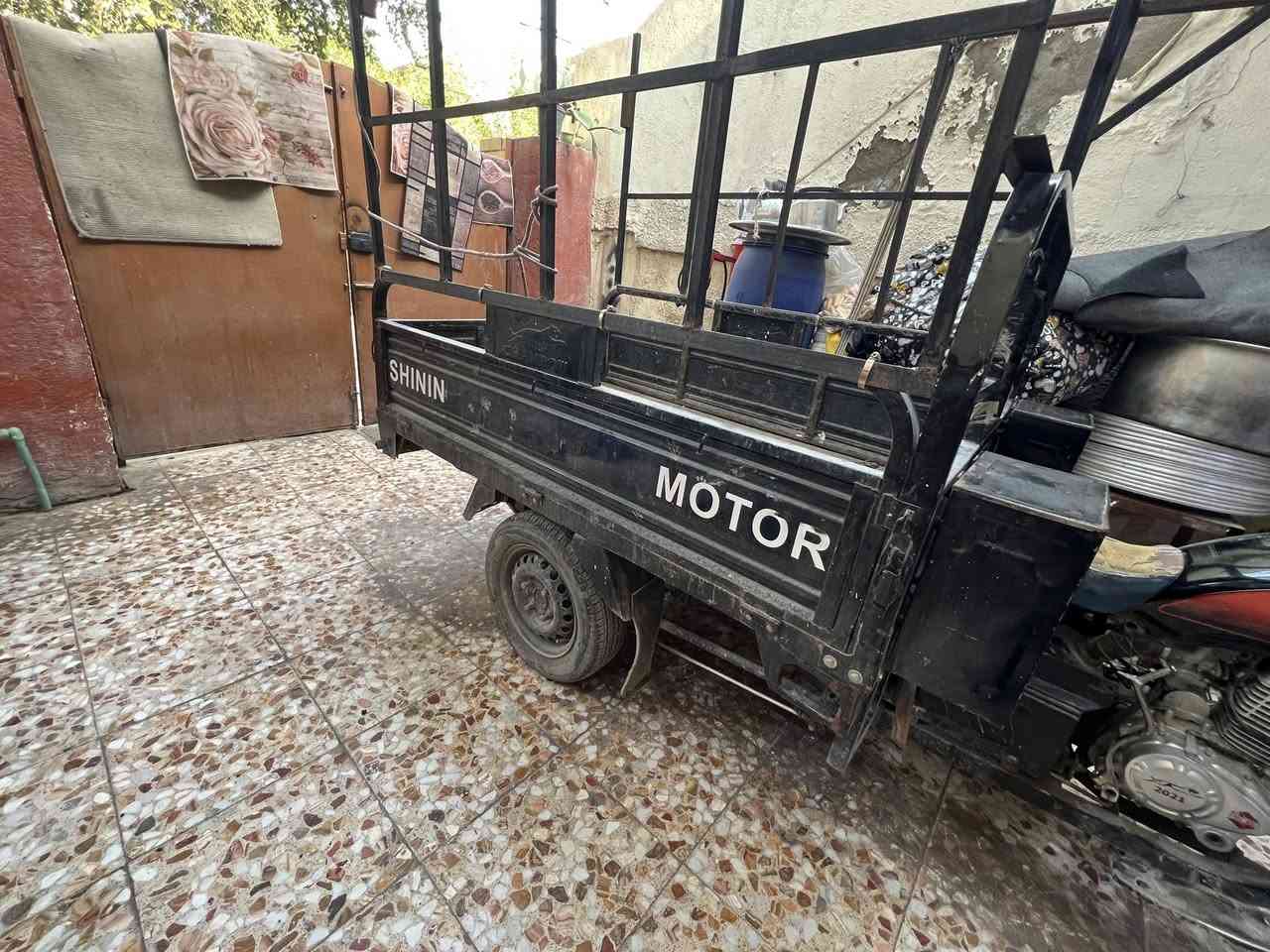 سلام عليكم ستوتة موديل ٢١نضيفة السعر مليون و٤٠٠ اوراقهة كاملة المكان دورة ابو دشير ***********
