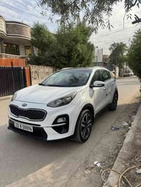 كيا سبورتج موديل.   ٢٠٢٠ خليجيه مكفوله  كامل مواصفات بصمه بنراما كأمره...