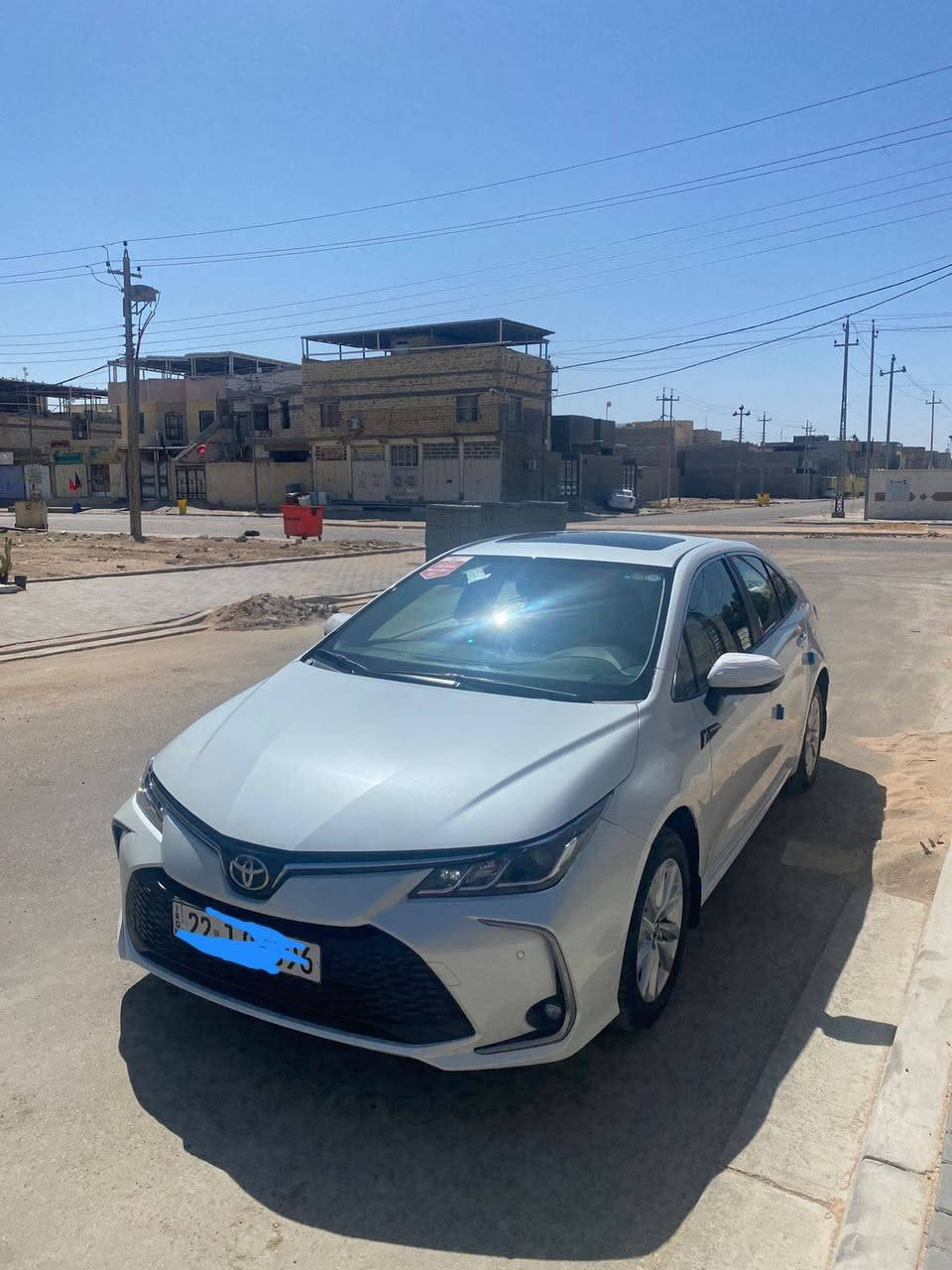 سلام عليكم 
تويوتا كورلا ساز بنزين  ابيض صدفي كفاله عامه موديل 2024
فول مواصفات
 ***********
مكان السياره البصره/ الجنينه 
السعر 185$
