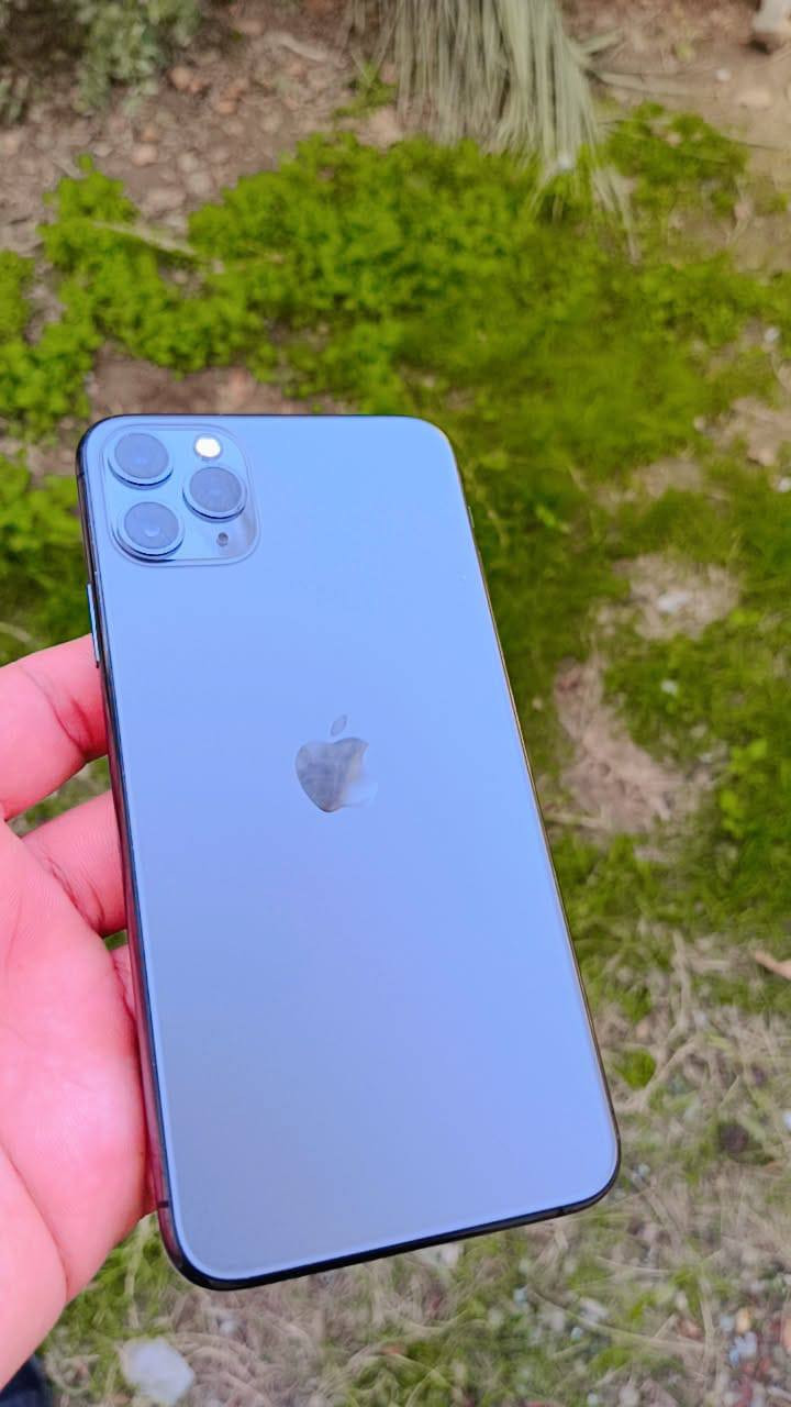 ايفون 11 برو ماكس شاشته بيه فطر بس يشتغل مابي شي البطاريه مامبدله ابد ذاكرته ب256 فيس ايدي شغال بطاريه 75ابيعه ب200


**إذا كنت صاحب هذا الإعلان وتريد حذفه لأي سبب، رجاءا أرسل رسالة إلى الدعم الفني**