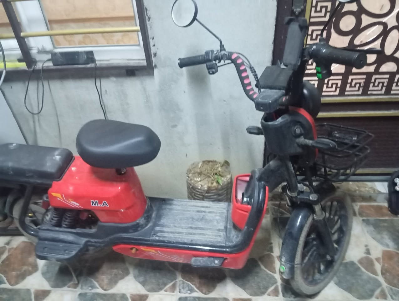 ماطور شحن مالف 1200
 حجم 20 سعر 300 
***********. 
مكاني كوكجلي
