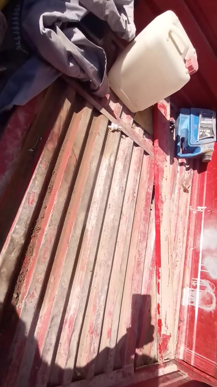 تكتك أتول حمل هندي موديل 18 بيها محرك بجاج شغاله نكره سلف عايزه واير بك و واير خنك وترتيبات بسيطه كهربائيات كلها شغاله ظفيره اماميه وخلفيه جدد 
مكانها النجف *********** واتساب
