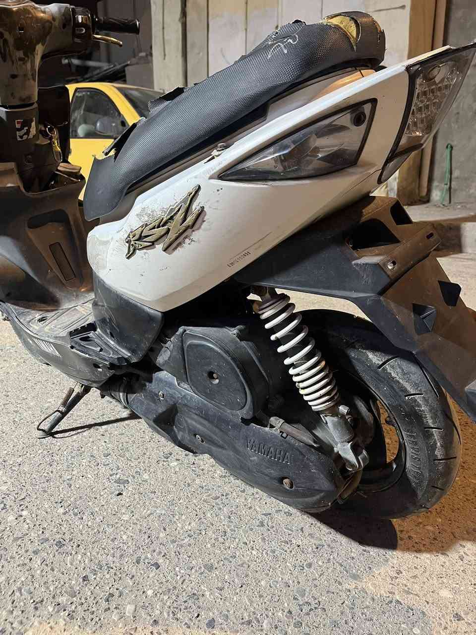 السلام عليكم
دراجة ماكس ثعلب للبيع الدارجة عطلانة عوزها تصليح ضفيرة و باتري سعرها 250 الف و بيهة مجال قليل


**إذا كنت صاحب هذا الإعلان وتريد حذفه لأي سبب، رجاءا أرسل رسالة إلى الدعم الفني**