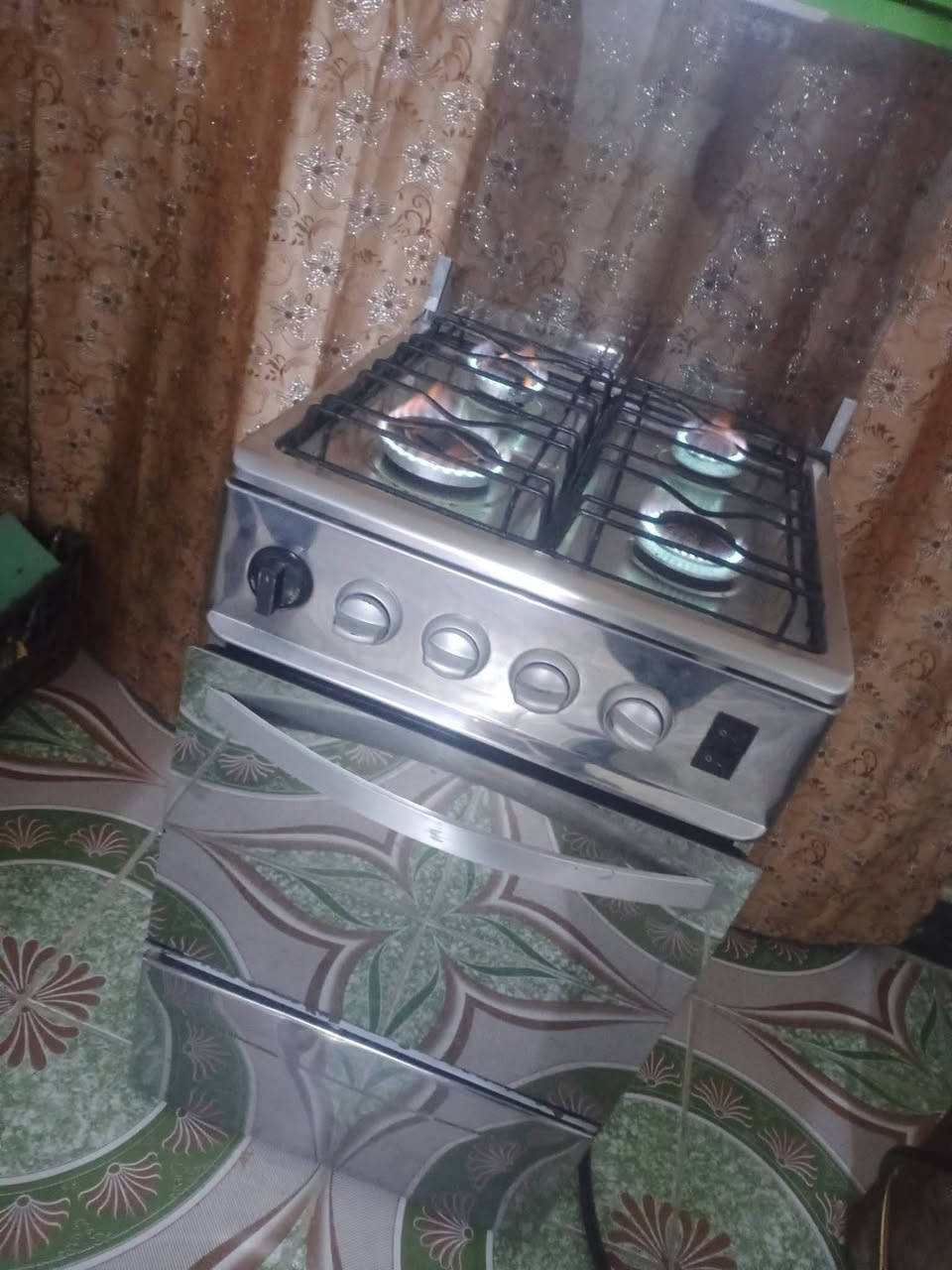 طباخ 4 عيون للبيع بسعر 75 وبي مجال للشراي مكاني كوت


**إذا كنت صاحب هذا الإعلان وتريد حذفه لأي سبب، رجاءا أرسل رسالة إلى الدعم الفني**