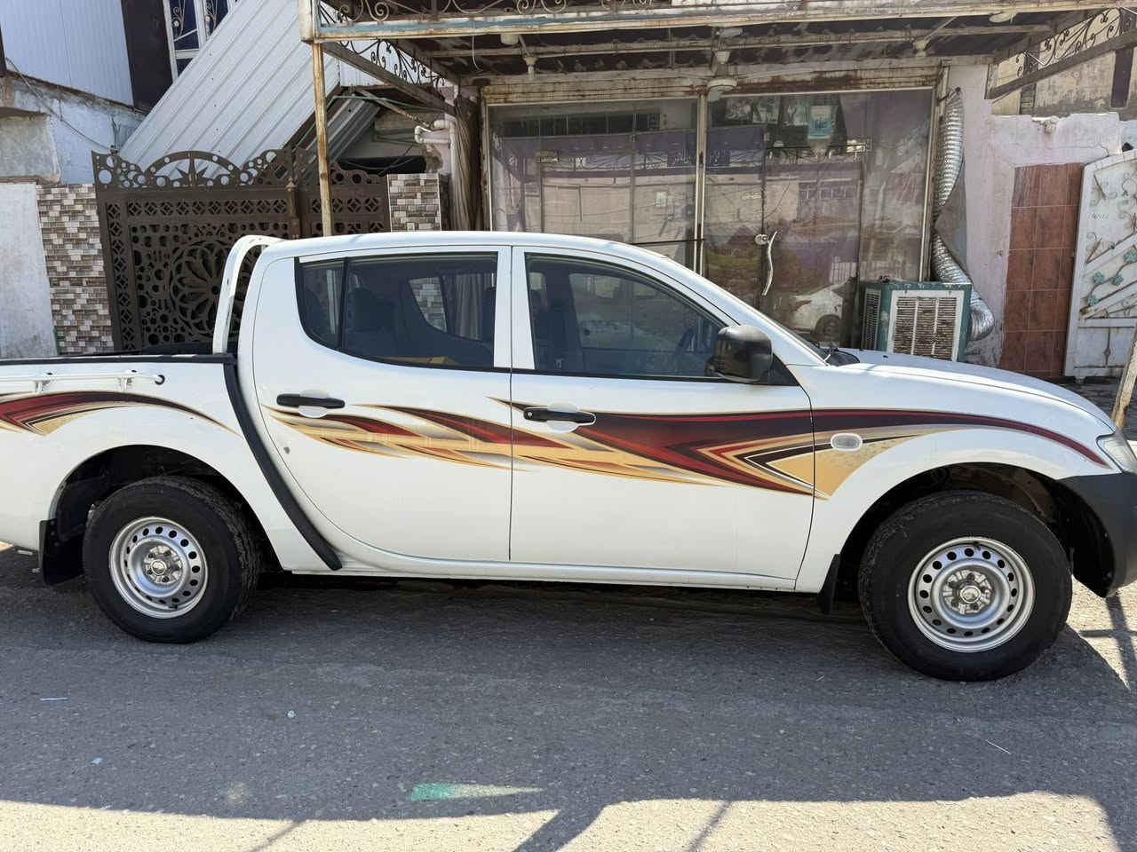 متسيوبيشي L200
2013 مكفوله كفاله عامه 
تحويل مشروع وطني
السعر 135 
***********
