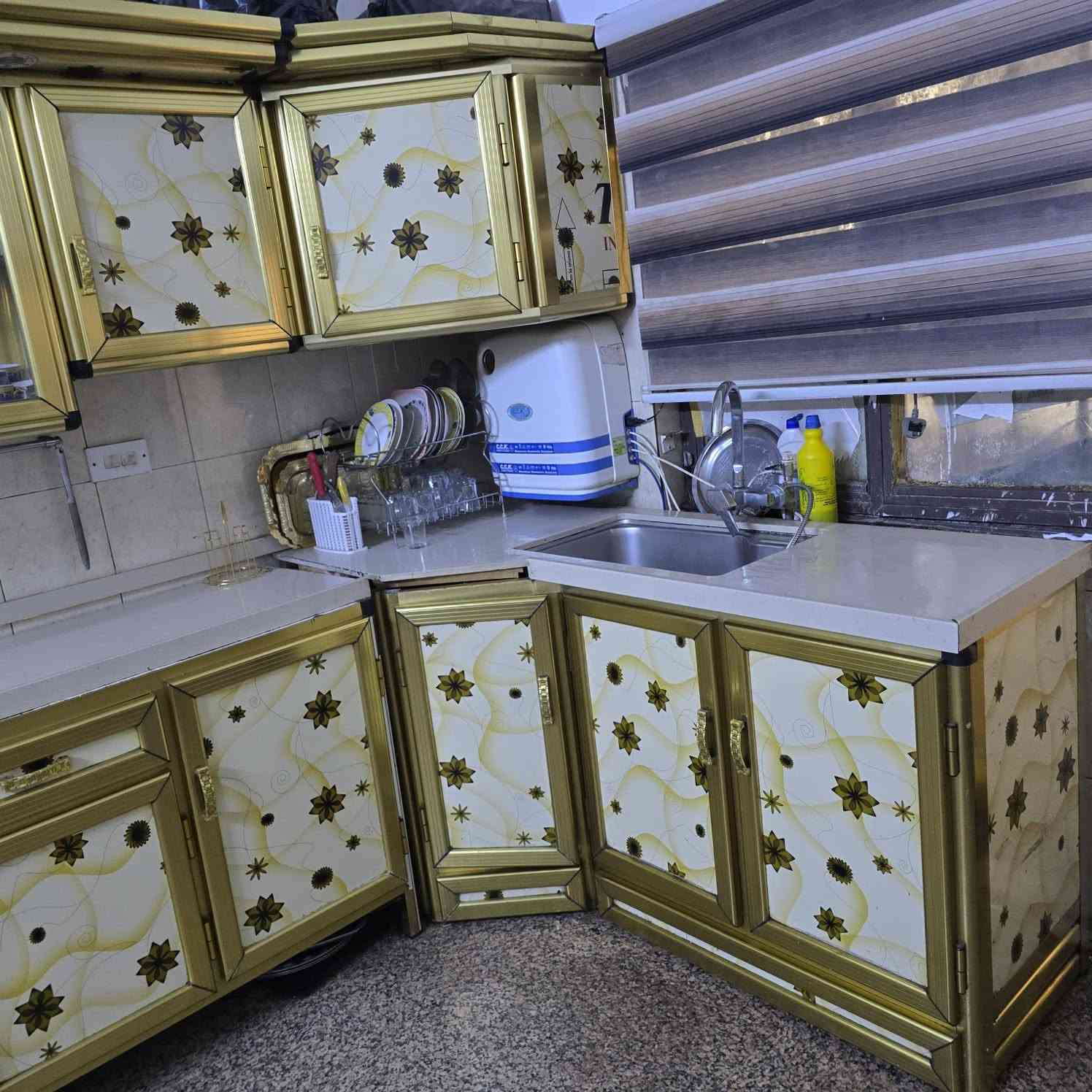 كاونتر للبيع تكمه بس بيه كم نقص سعر ٥٥٠وبيه مجال مكان الغزاليه


**إذا كنت صاحب هذا الإعلان وتريد حذفه لأي سبب، رجاءا أرسل رسالة إلى الدعم الفني**