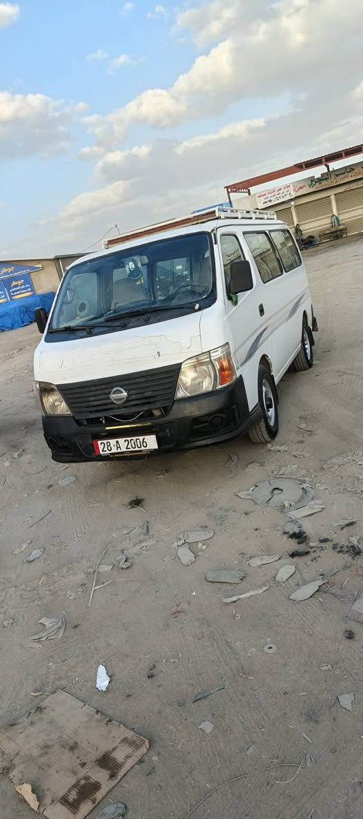 نيسان يورفان 2009 مقفوله من ضربه وصبغ المكان حسينيه المعامل على السياحي بغداد غرب وراعالرقم نجف السعر 125 وبيها مجا***********{
